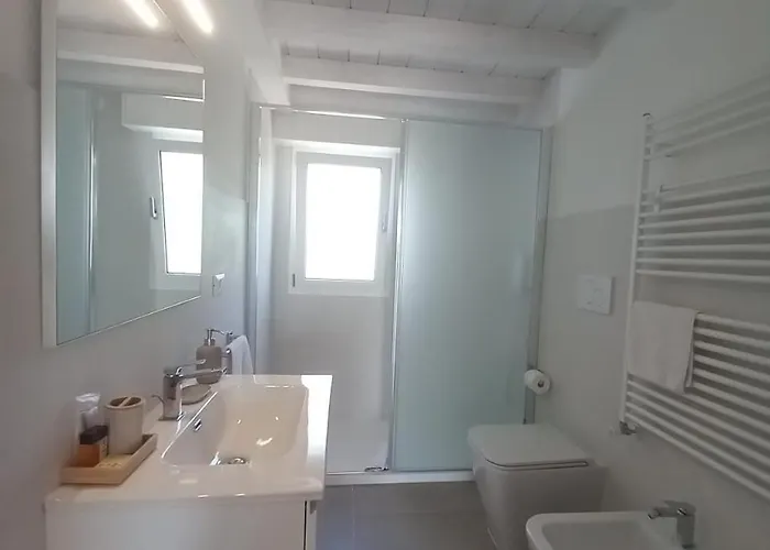 Lilliput Guest House-noli