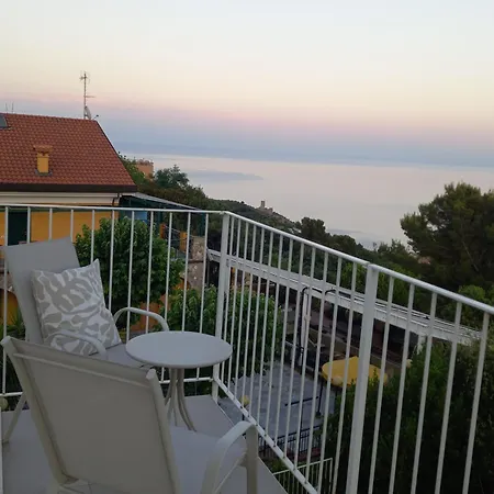 Lilliput Guest House-noli *