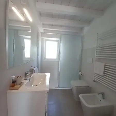 Lilliput Guest House-noli