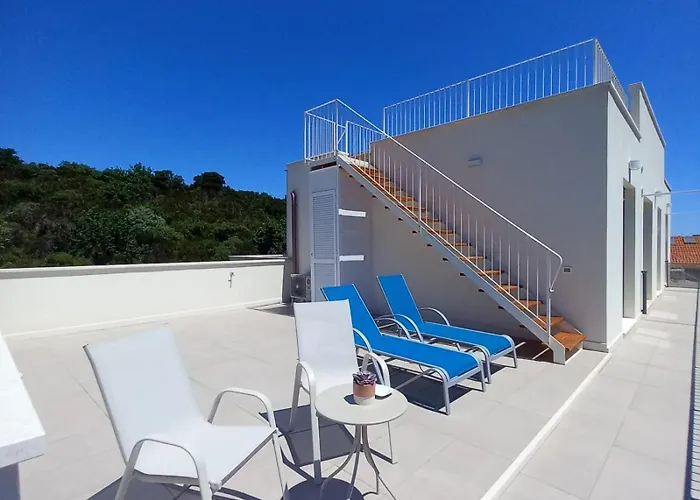 Lilliput Guest House-noli Gasthof *